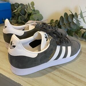 NWT Gazelle Adidas Men’s Shoe